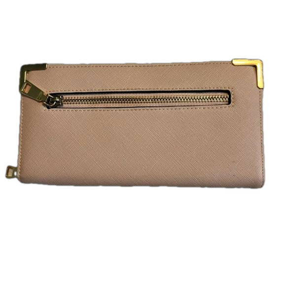 🧡 5 for $25 sale 🧡 Light pink wallet - Picture 6 of 6